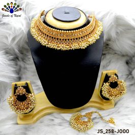 Kundan Stones Studded High Gold Plated Adjustable Necklace Set With Earrings & Maangtika
