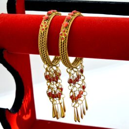Jewels of Nepal Red Crystel type Metal Bangles for Women