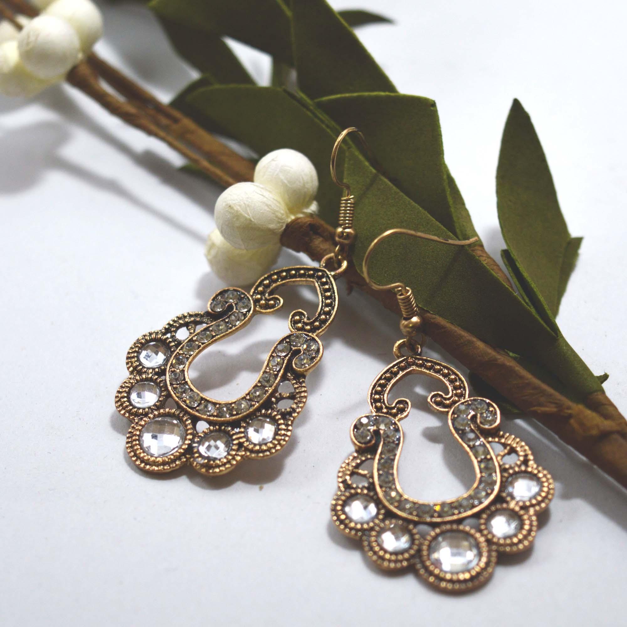Rustic Golden/White Rhinestone Studded Vintage Style Drop Danglers For Women - Image 2