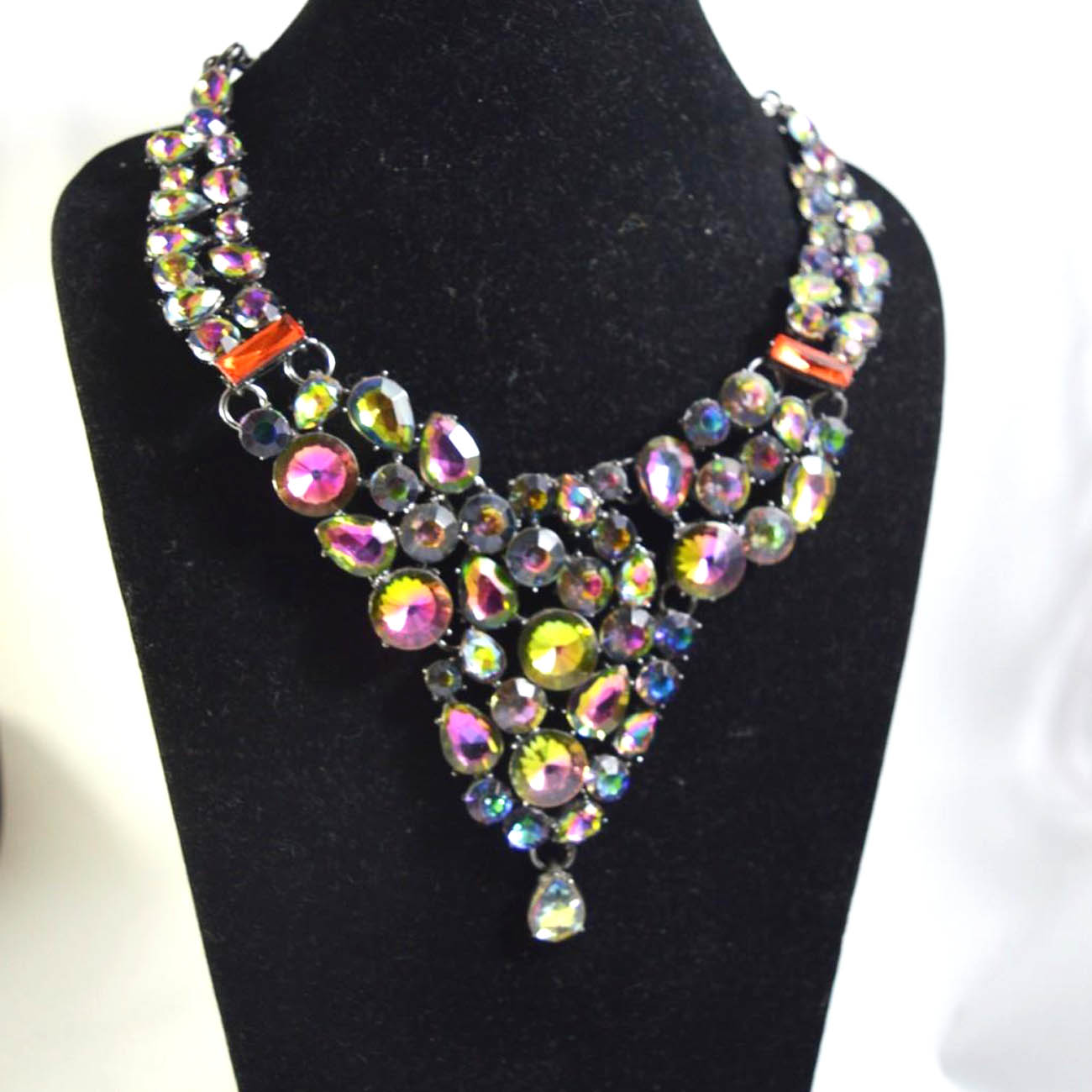 Multi-Colored Stone Rigid Necklace (Sn_009) - Image 3
