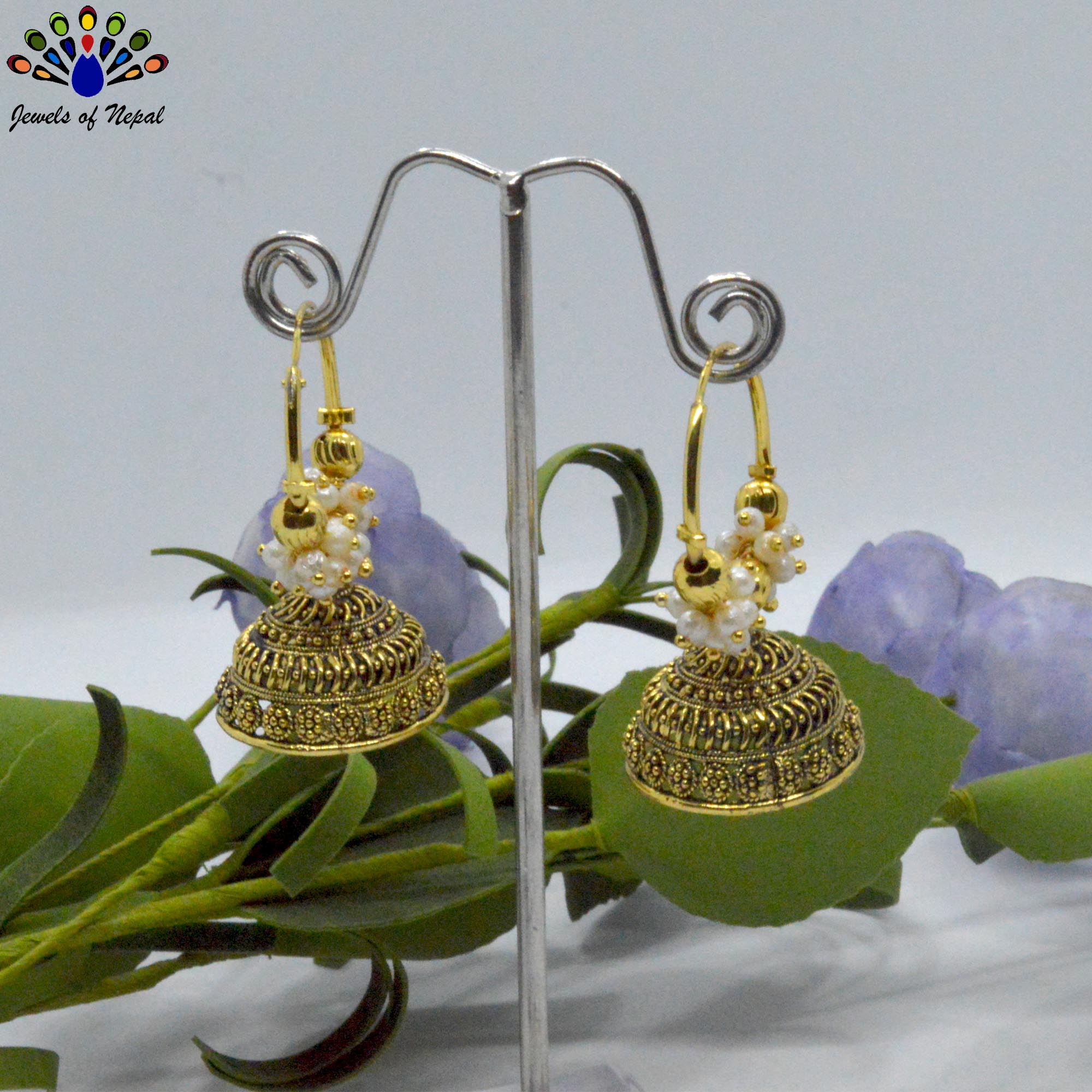 Golden/White Loop Pinjada Earrings - Image 2