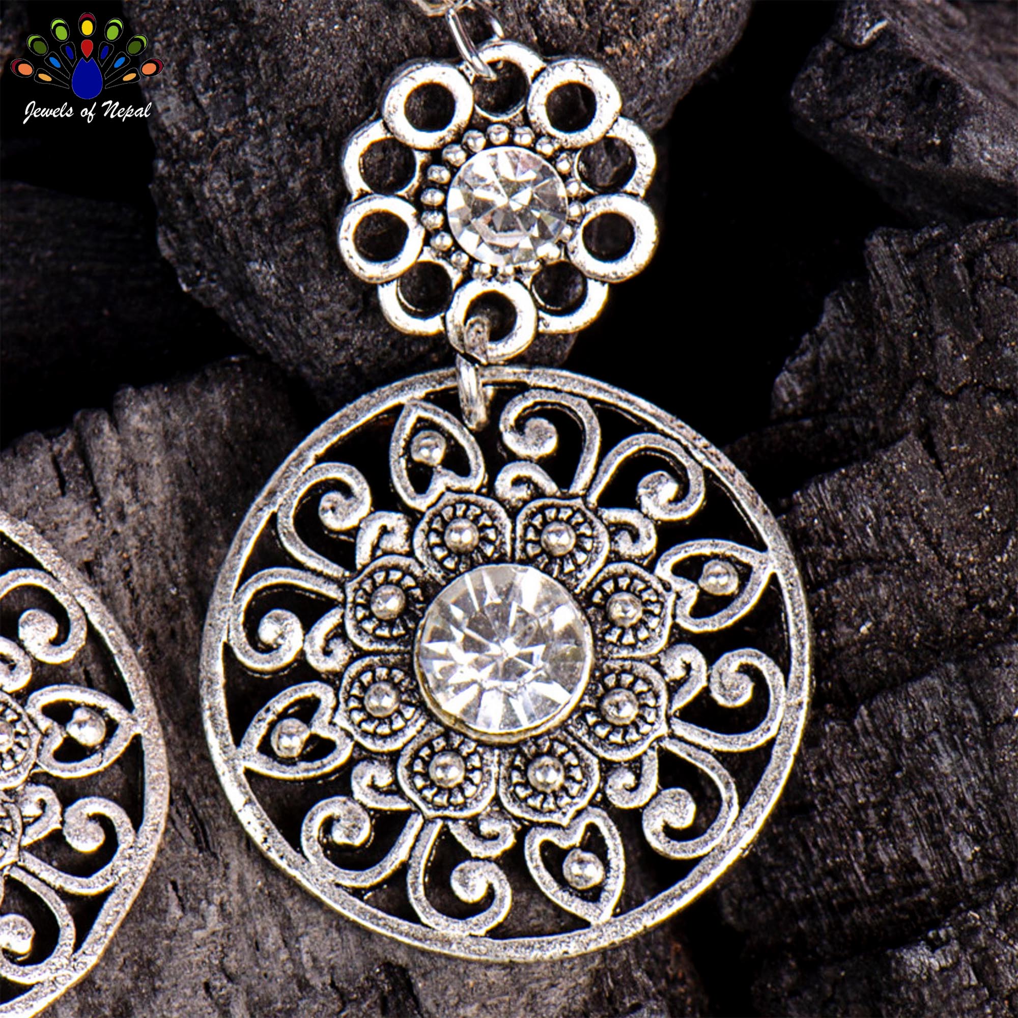 Golden/Silver Double Round Cutout Patterned Circular Drop Danglers For Women - Image 4