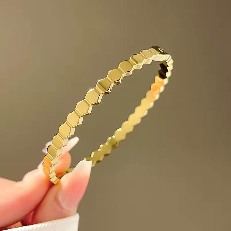 Jewels Of Nepal Stainless Steel Bracelet For Women - Image 7
