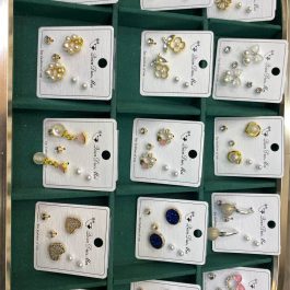 Korean Fashionable Ear Stud For Women