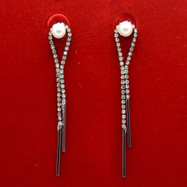 Rhinestone Chain Faux Pearl Danglers For Women