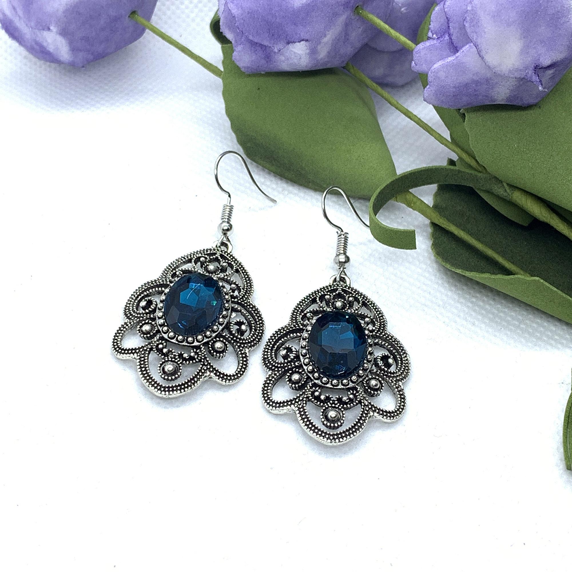 Silver/Black Self Patterned Drop Earrings For Women - Image 7