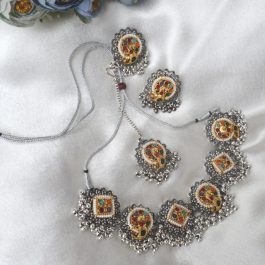 Jewels Of Nepal Multicolored Oxidized Peacock Designed Minakari Choker Necklace, Maangtika & Earrings Set