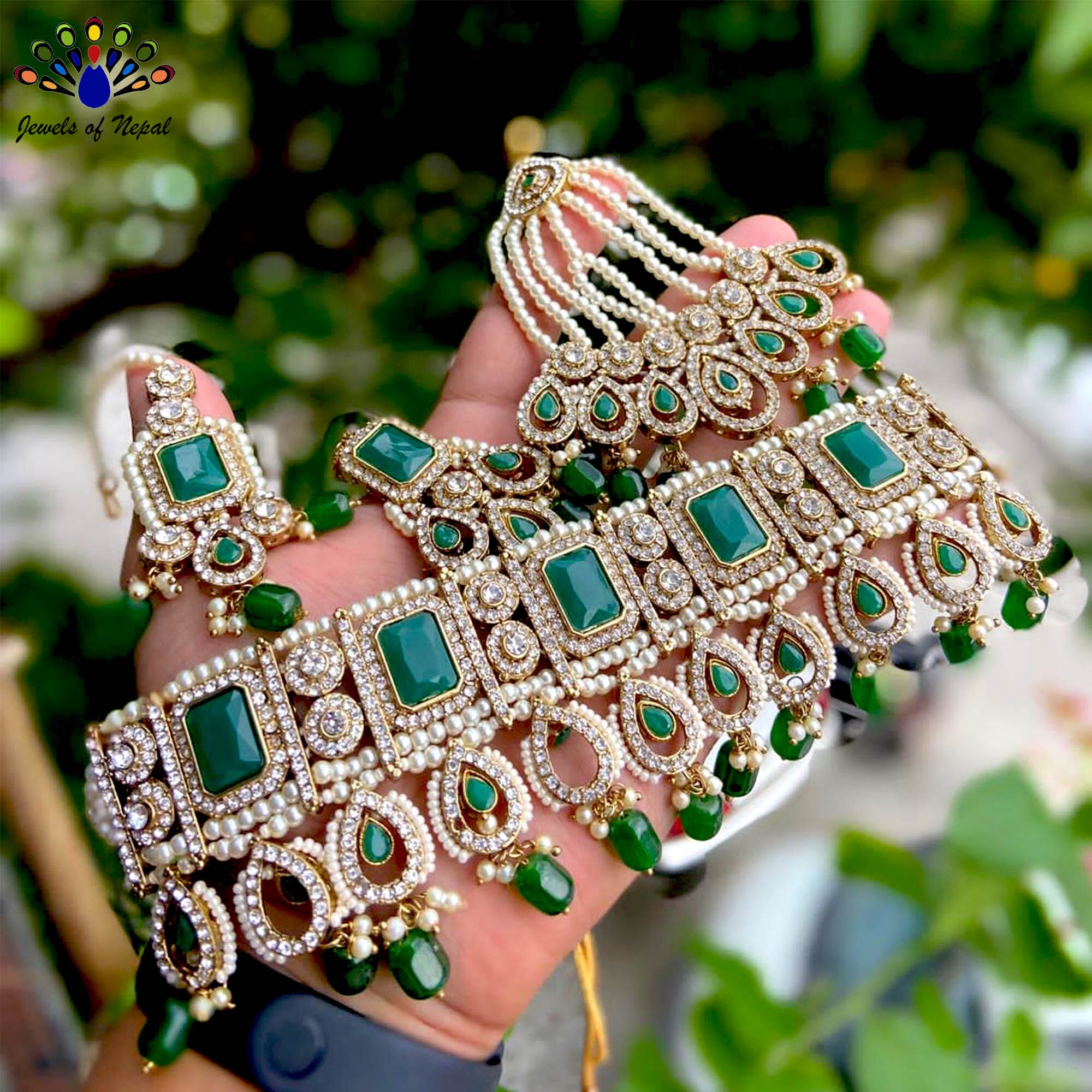 Stones and Beads Studded Antique Gold Plated Semi Bridal Set with Necklace, Earrings, Maangtika & Side Bindi for Women - Image 4