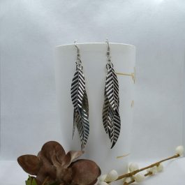 Silver Lightweight Clustered Leaf Style Earrings
